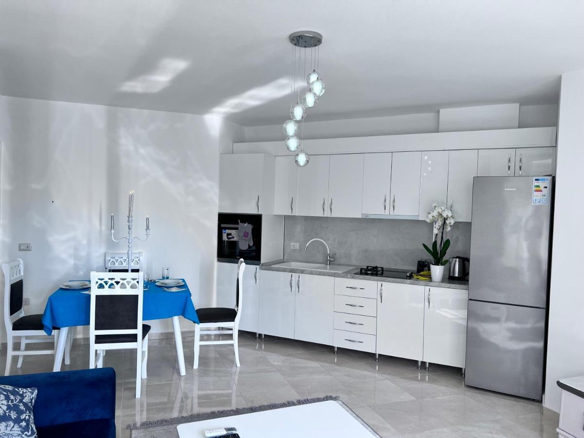 White Luxury Apartamento Shkodër Exterior foto