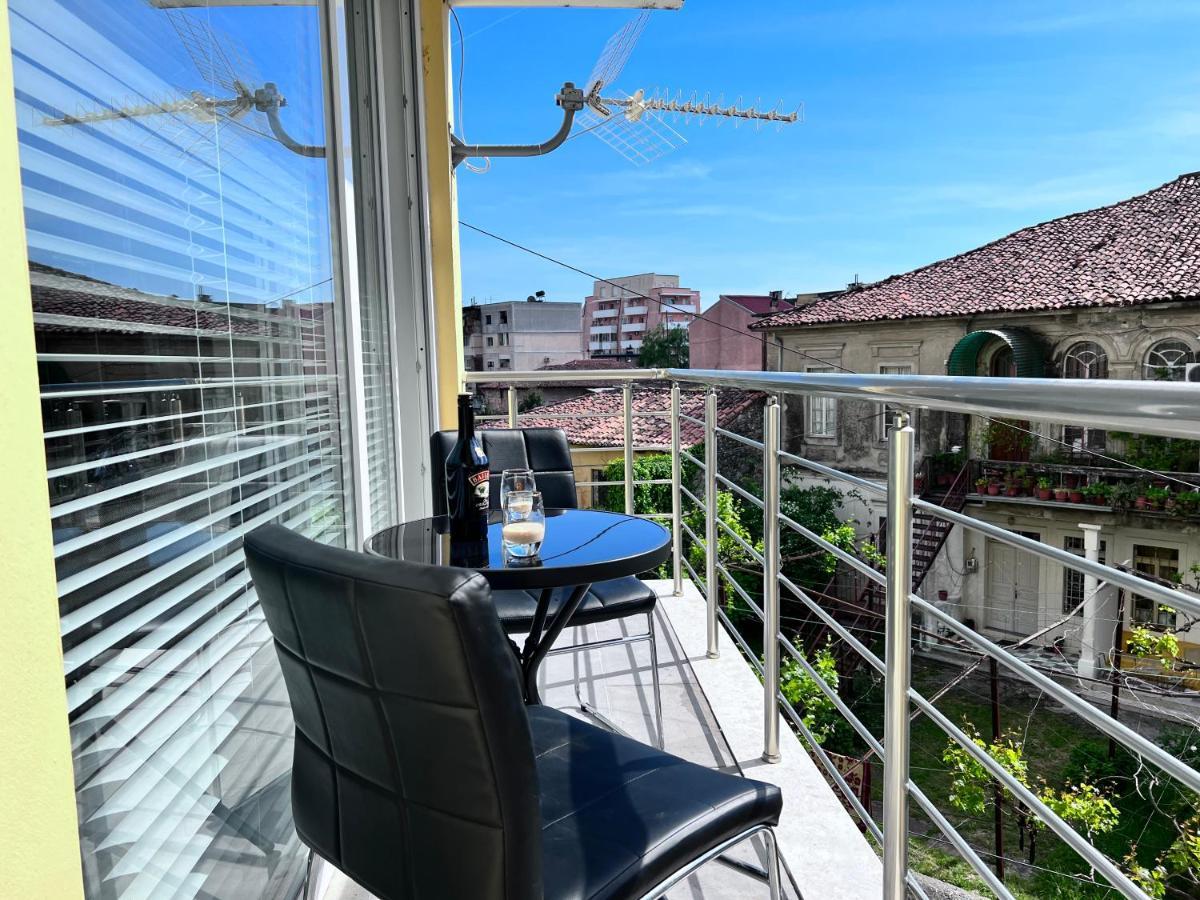 White Luxury Apartamento Shkodër Exterior foto